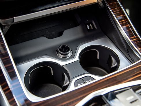 New 2026 BMW X7 xDrive40i w/ Executive Package image 16