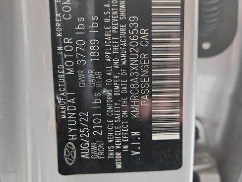 Used 2022 Hyundai Venue SEL image 30