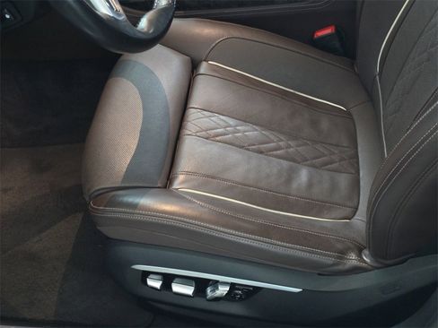 Used 2017 BMW 750i image 31