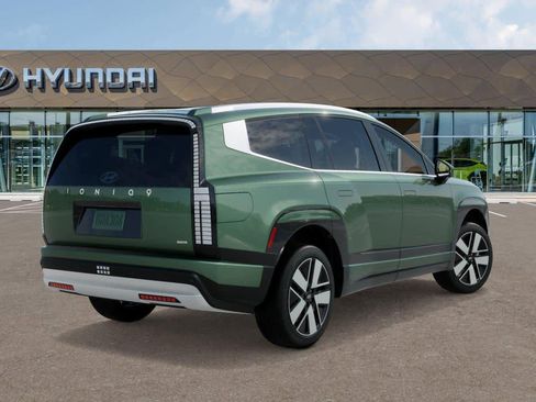 New 2026 Hyundai Ioniq 9 SEL image 4