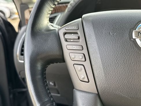 Used 2017 Nissan Armada Platinum image 25