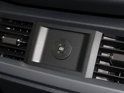 New 2026 Ford F150 XLT w/ Equipment Group 302A MID image 34