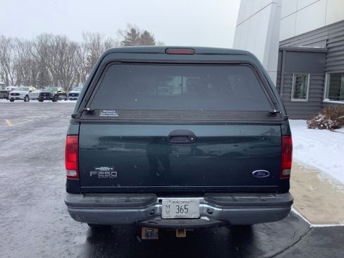 Used 2004 Ford F250 XLT image 5