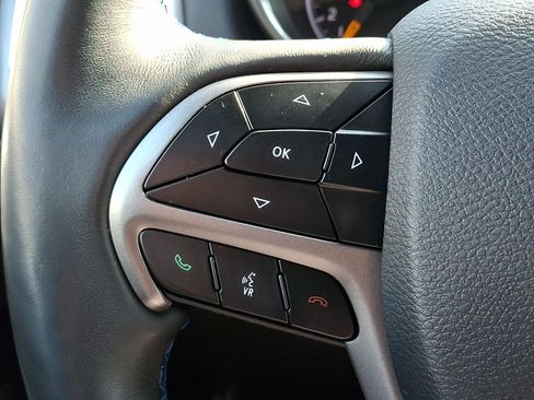 Certified 2019 Jeep Grand Cherokee Laredo AWD/4WD image 22