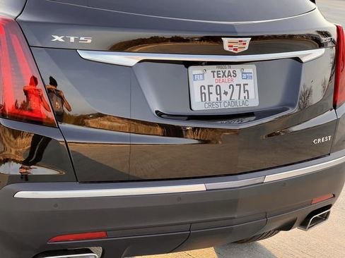 New 2026 Cadillac XT5 Luxury image 6