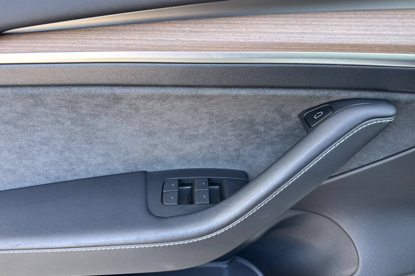 Used 2023 Tesla Model 3 Standard Range RWD image 10