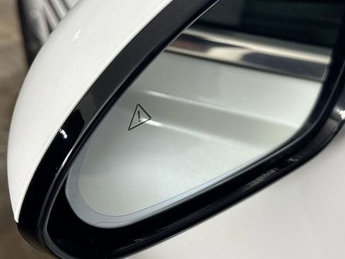 Used 2023 Genesis G80 2.5T image 15