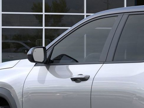 New 2026 Chevrolet Equinox LT w/ Convenience Package II image 12