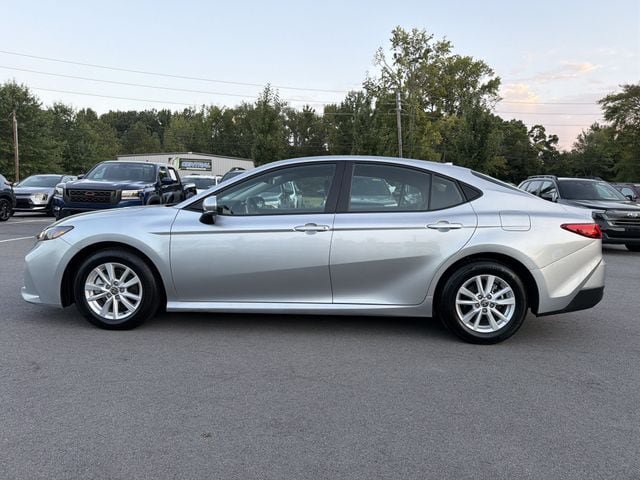 Used 2025 Toyota Camry LE FWD image 6