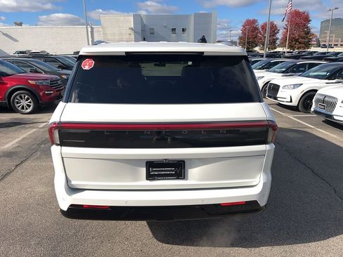 New 2025 Lincoln Navigator L Black Label image 4