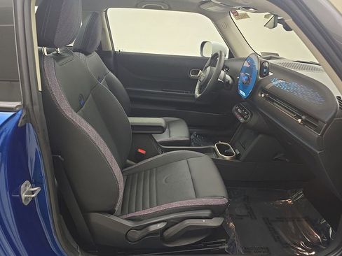 Certified 2025 MINI Cooper S image 27