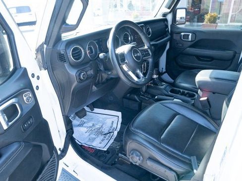 Certified 2022 Jeep Wrangler Unlimited Sahara w/ LED Lighting Group image 14