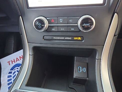 Certified 2022 Ford Edge ST-Line image 5