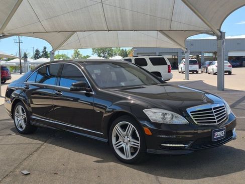 Used 2012 Mercedes-Benz S 550 4MATIC image 3