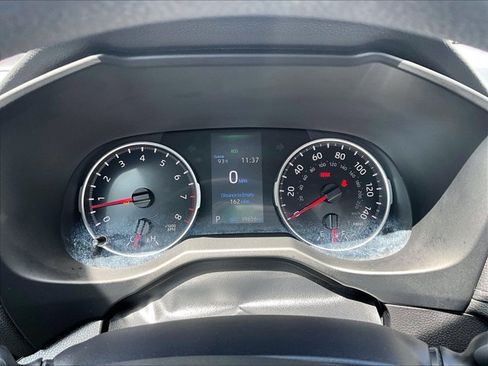 Used 2020 Toyota RAV4 LE FWD image 20