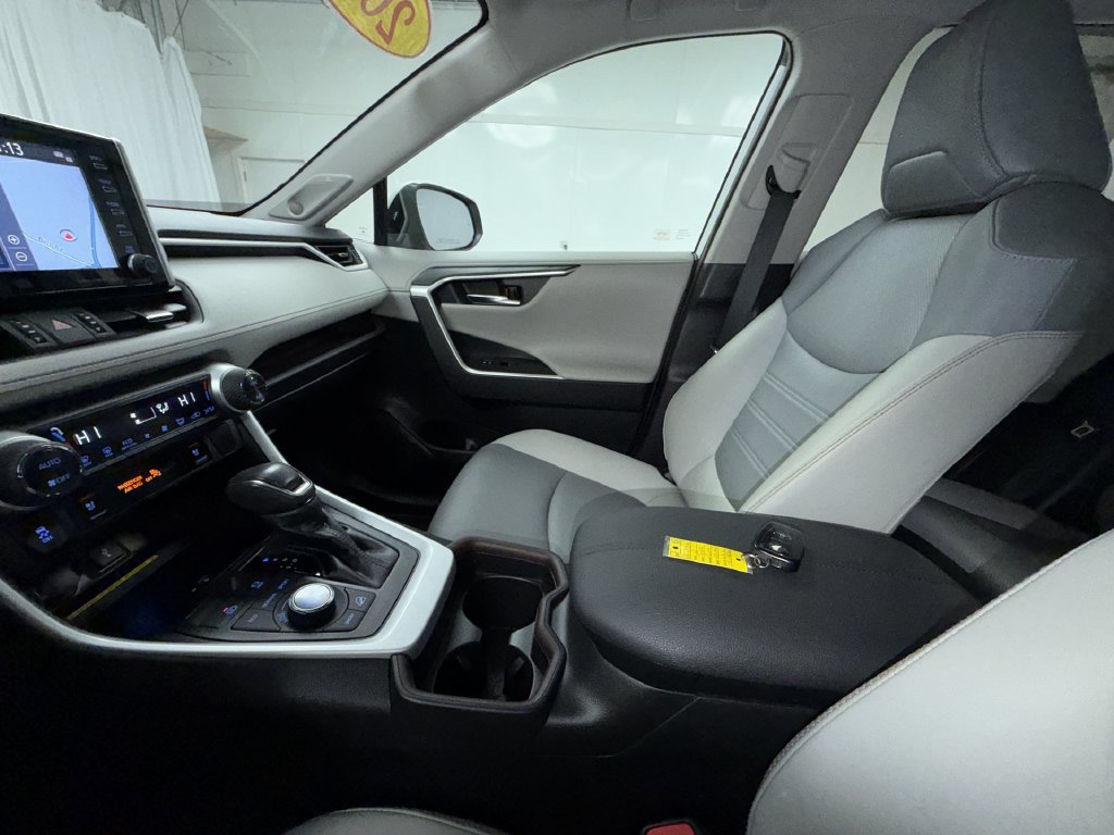 Certified 2021 Toyota RAV4 Limited AWD/4WD image 15