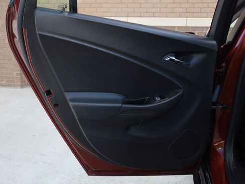 Used 2017 Chevrolet Volt Premier w/ Driver Confidence II Package FWD image 16
