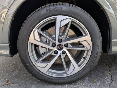 New 2025 Audi Q3 2.0T Premium image 13