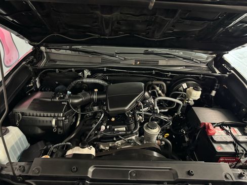 Used 2021 Toyota Tacoma SR w/ SX Package RWD image 6