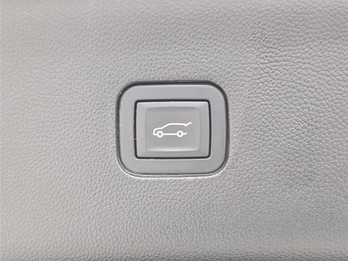 Used 2019 Buick Enclave Essence AWD/4WD image 15