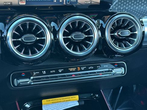 New 2026 Mercedes-Benz GLB 250 image 18