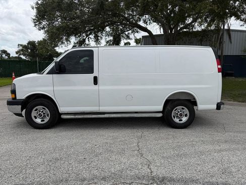 Used 2025 GMC Savana 2500 w/ Driver Convenience Package RWD image 7