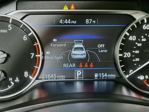 Used 2023 Nissan Altima 2.5 SV FWD image 18