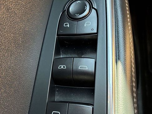 Used 2025 GMC Acadia Elevation w/ Elevation Premium Package AWD/4WD image 53