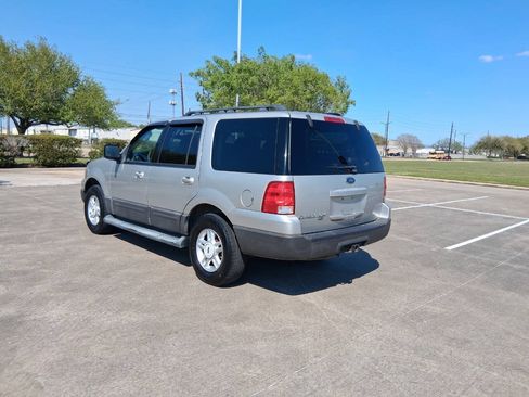 Used 2006 Ford Expedition XLT RWD image 4