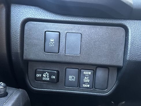 Used 2021 Toyota Tacoma TRD Sport w/ TRD Premium Sport Package AWD/4WD image 12