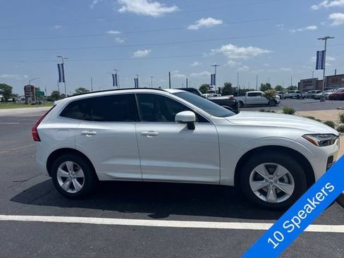 Used 2022 Volvo XC60 B5 Momentum AWD/4WD image 4