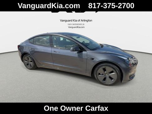Used 2023 Tesla Model 3 Standard Range RWD image 2
