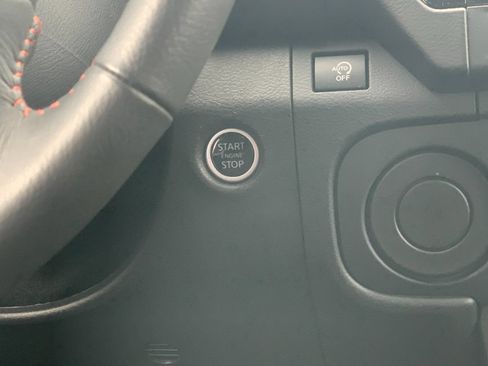 Used 2025 Nissan Frontier Pro-X RWD image 26