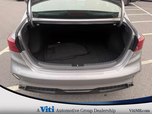 Used 2024 Kia Forte LXS w/ LXS Technology Package FWD image 23