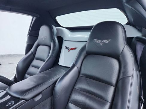 Used 2010 Chevrolet Corvette Grand Sport w/ Preferred Equipment Group RWD image 15