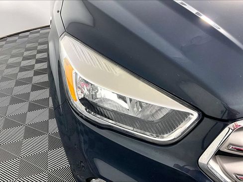 Used 2019 Ford Escape SE FWD image 28