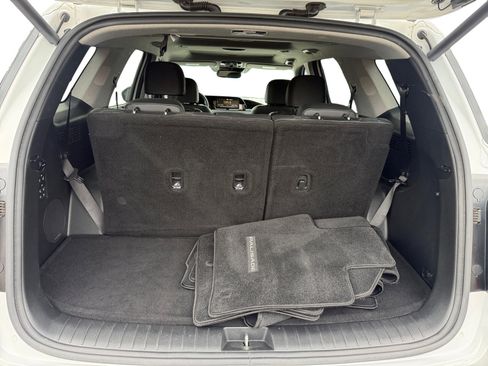 Used 2022 Hyundai Palisade Limited w/ Cargo Package image 17