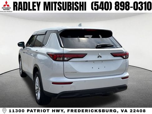 Used 2022 Mitsubishi Outlander ES AWD/4WD image 17