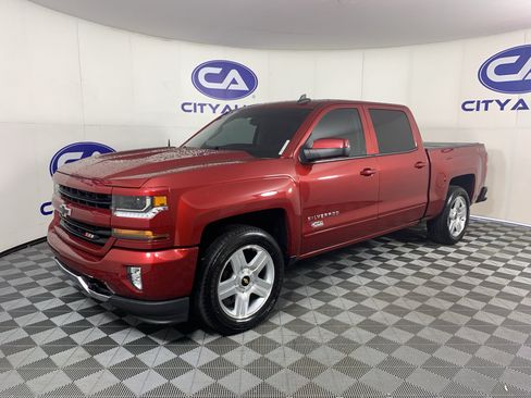 Used 2018 Chevrolet Silverado 1500 LT w/ All Star Edition AWD/4WD image 6