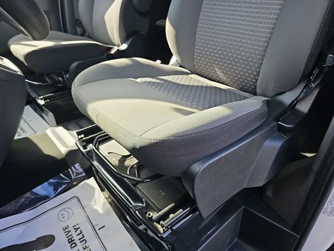 Used 2023 Ford Transit 350 XLT image 33