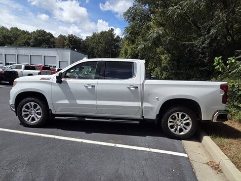 Used 2023 Chevrolet Silverado 1500 LTZ w/ LTZ Convenience Package II AWD/4WD image 5