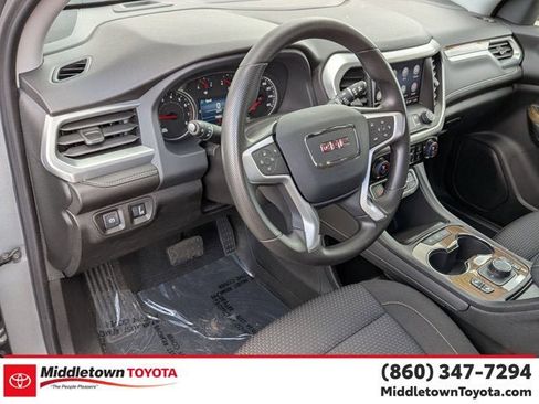 Used 2023 GMC Acadia SLE w/ Driver Convenience Package AWD/4WD image 16