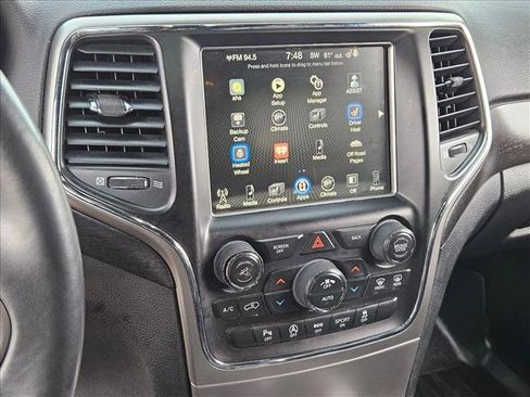 Used 2017 Jeep Grand Cherokee Altitude image 14