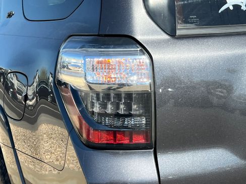 Used 2019 Toyota 4Runner SR5 Premium image 20