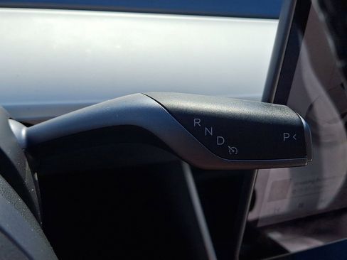 Used 2021 Tesla Model Y Long Range AWD/4WD image 12