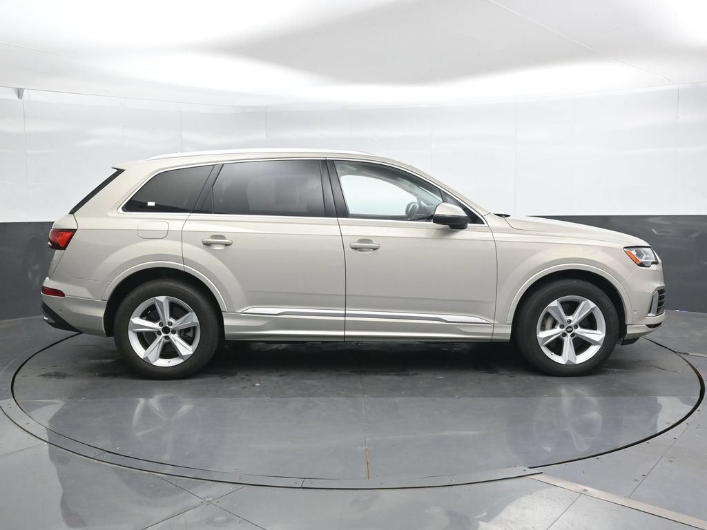 Used 2022 Audi Q7 2.0T Premium Plus w/ Premium Plus Package AWD/4WD image 4