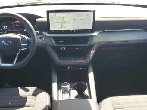 Certified 2025 Ford Explorer ST-Line w/ Premium Package image 16