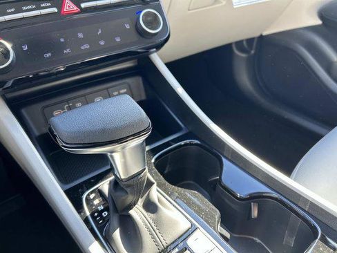 New 2026 Hyundai Tucson SEL image 13