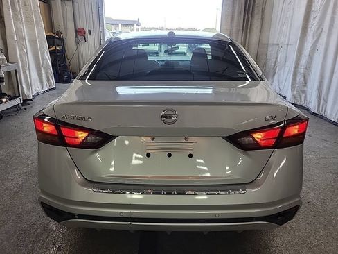 Used 2021 Nissan Altima 2.5 SV FWD image 4