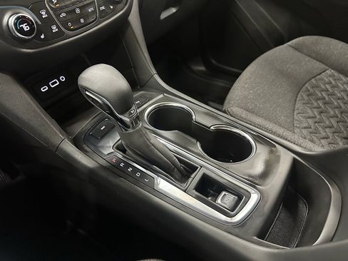 Certified 2024 Chevrolet Equinox LT w/ LPO, Floor Liner Package image 29